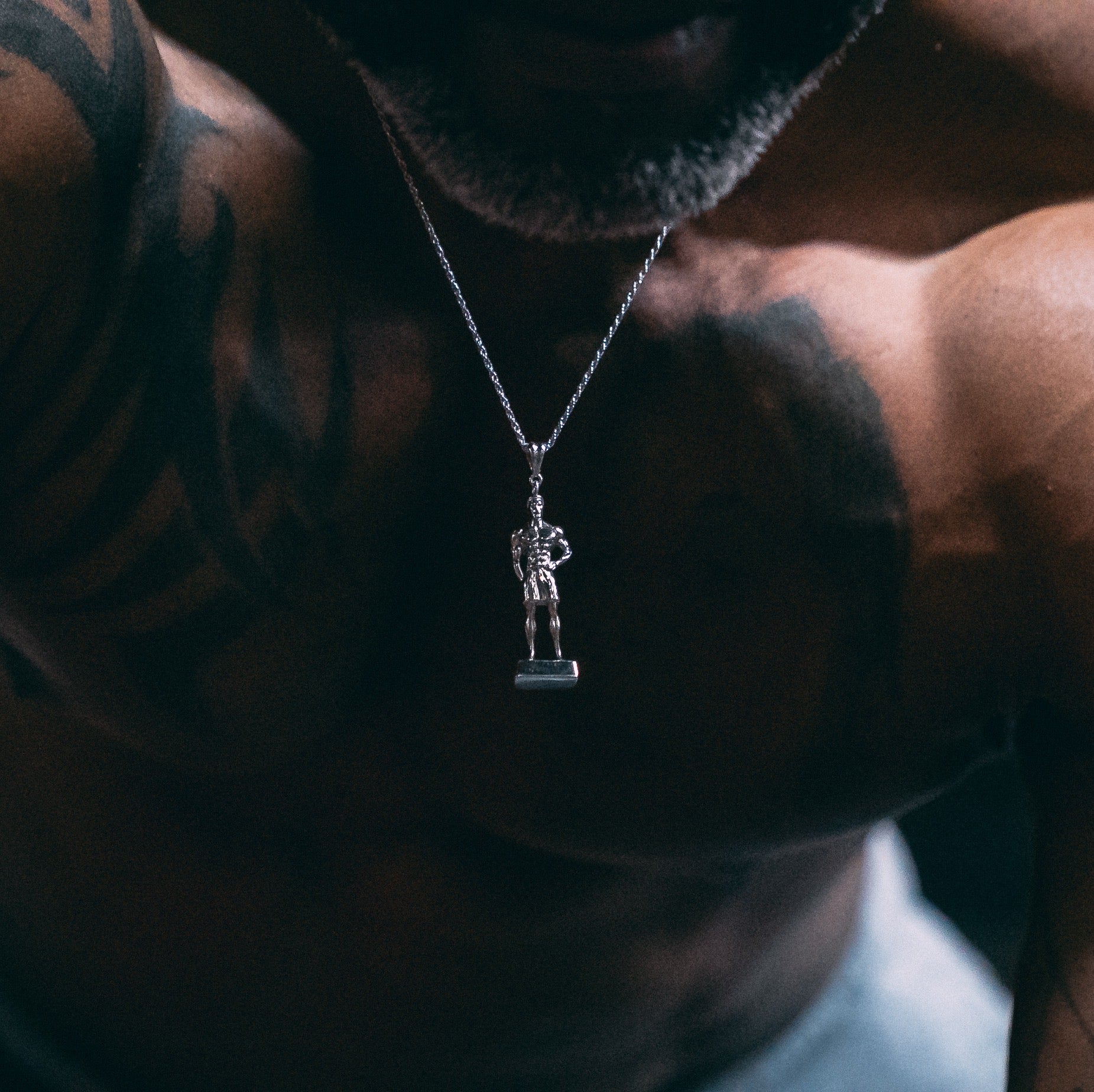 MEN'S PHYSIQUE "HAND ON HIP" - TITAN FORGE SAN FRANCISCO