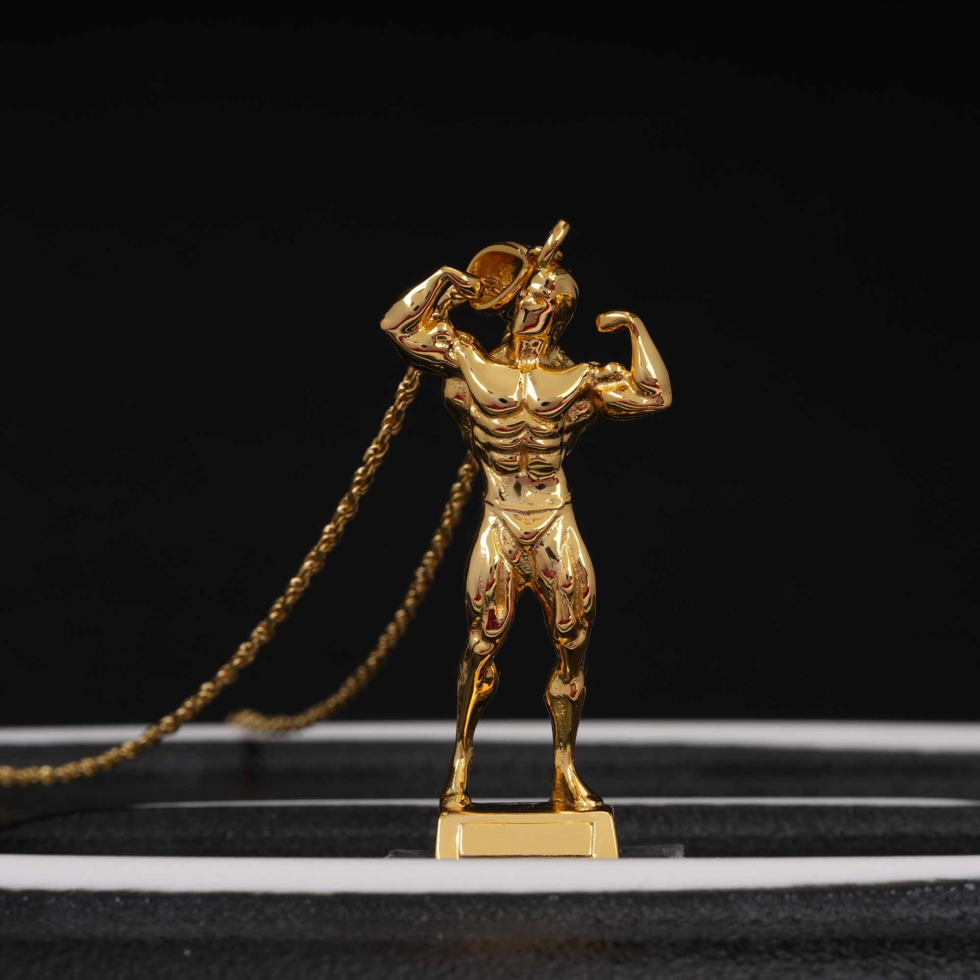 MEN'S CLASSIC "FRONT DOUBLE BICEPS" - TITAN FORGE SAN FRANCISCO