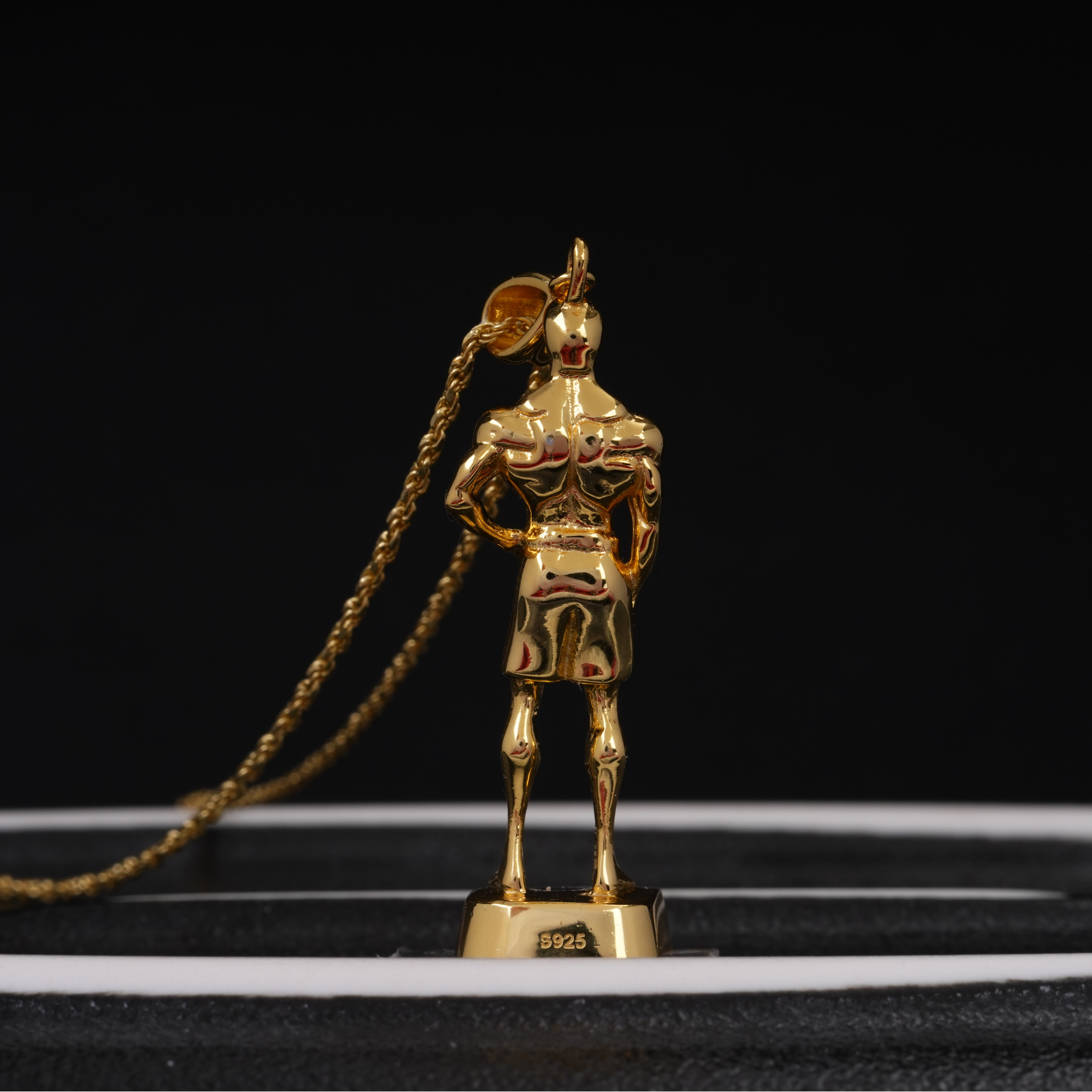 MEN'S PHYSIQUE "HAND ON HIP" - TITAN FORGE SAN FRANCISCO